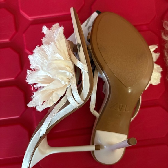 Zara flower heel sandals - Picture 10 of 11
